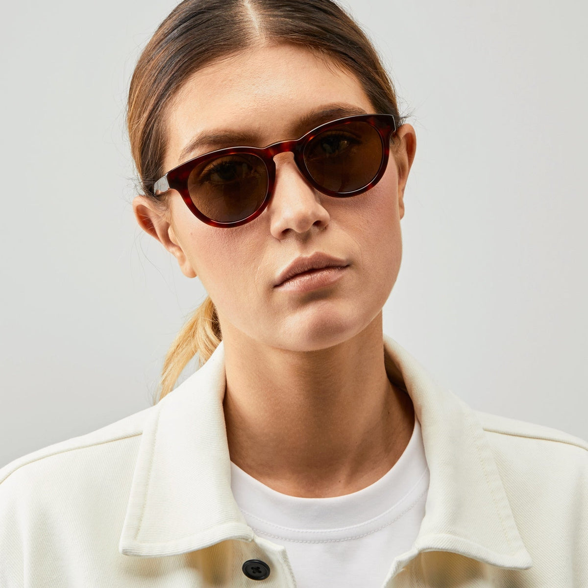 Nividas Athens polarized sunglasses in Tortoise Classic - round hand-polished acetate frame