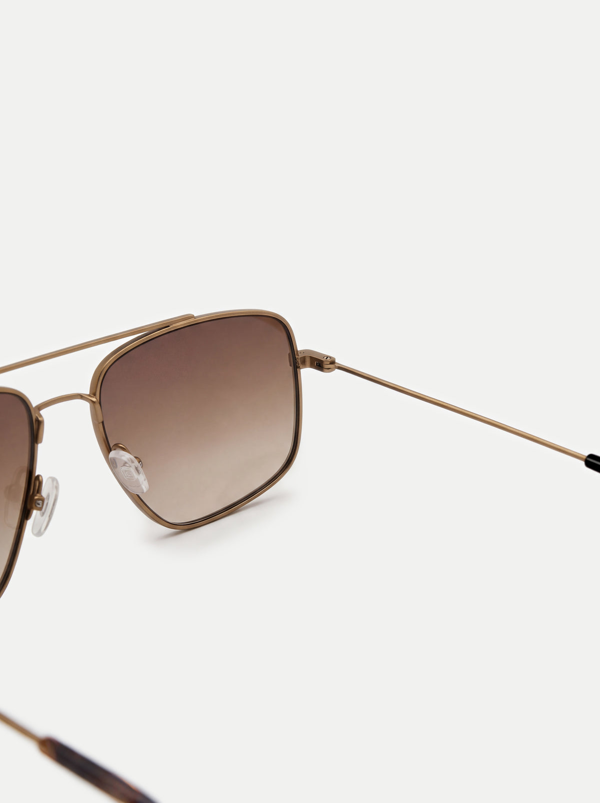 Dallas Gold & Brown