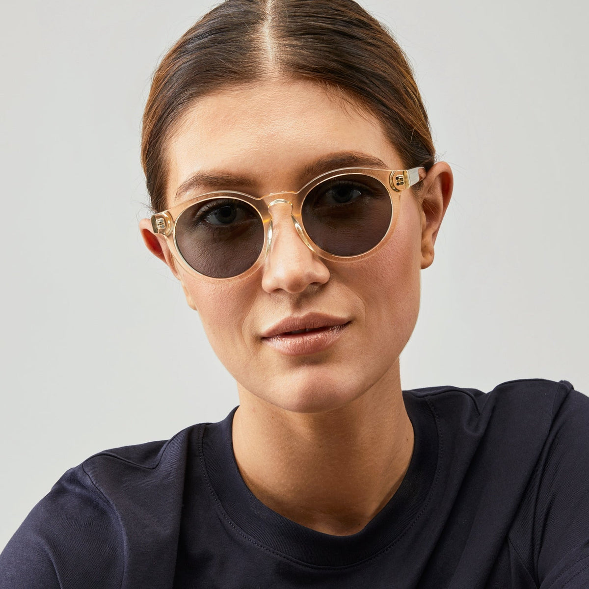Nividas Gothenburg polarized sunglasses in Crystal Champagne - round hand-polished acetate frame
